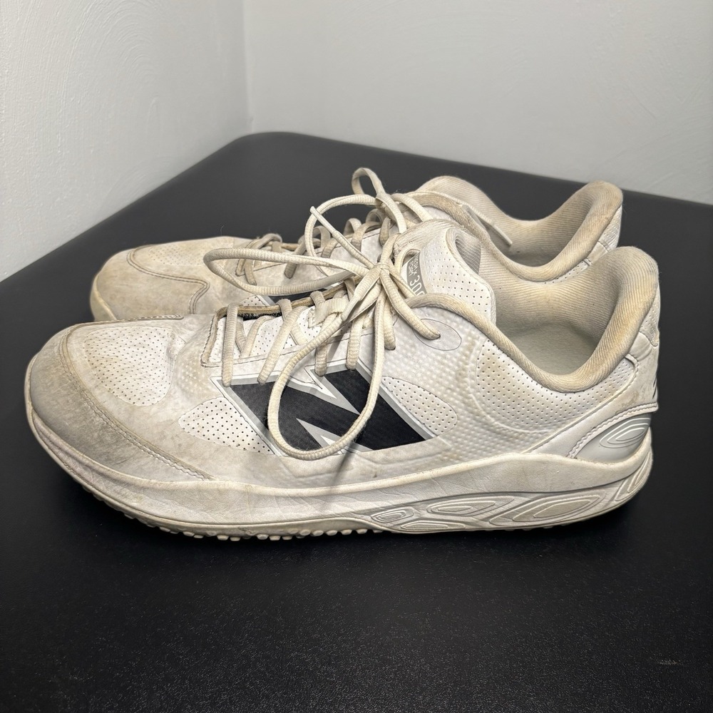 New Balance Fresh Foam 3000 Men's Baseball Shoes‎ Size 15 White Lace Up Athletic